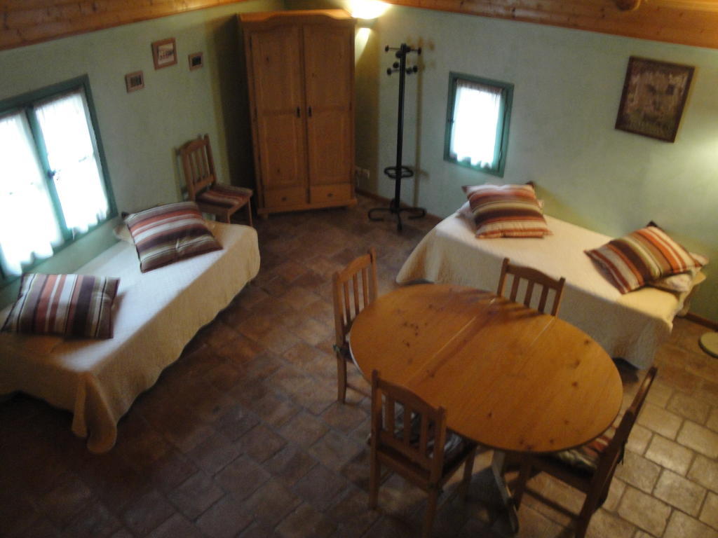Bastide De La Treille Villa Montaren-et-Saint-Médiers Oda fotoğraf