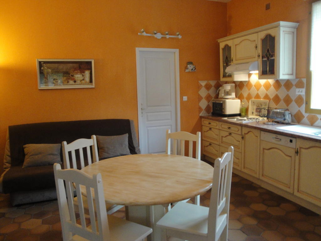 Bastide De La Treille Villa Montaren-et-Saint-Médiers Oda fotoğraf